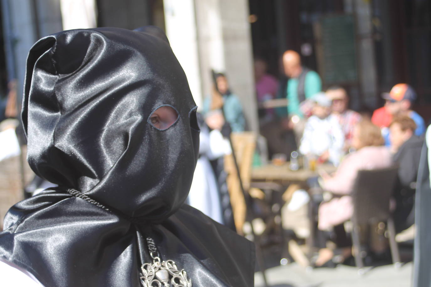 Emoción en Avilés con la Hermandad El Beso de Judas