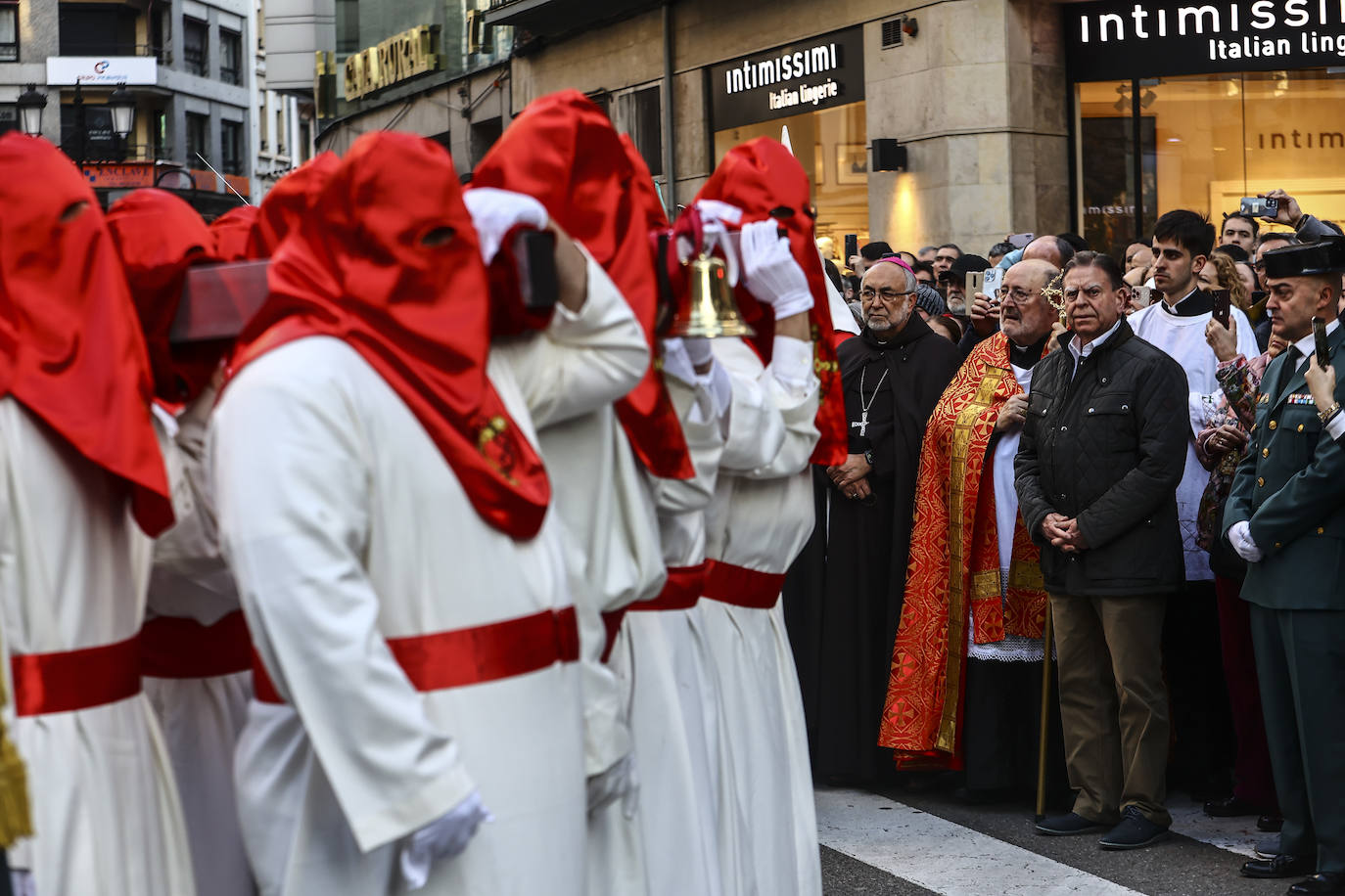Una multitud en la procesión de la libertad