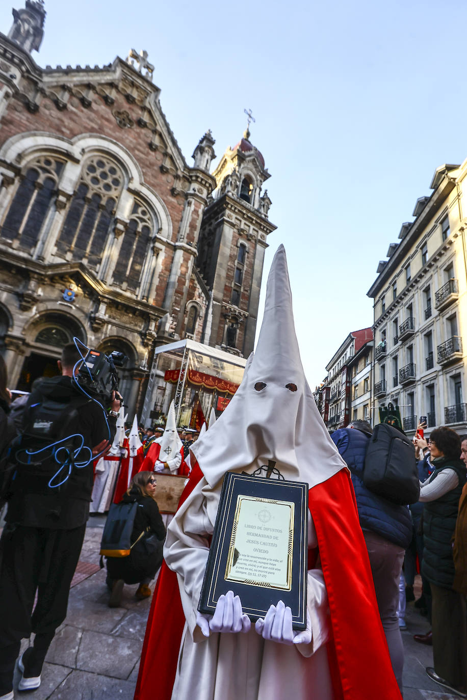 Una multitud en la procesión de la libertad