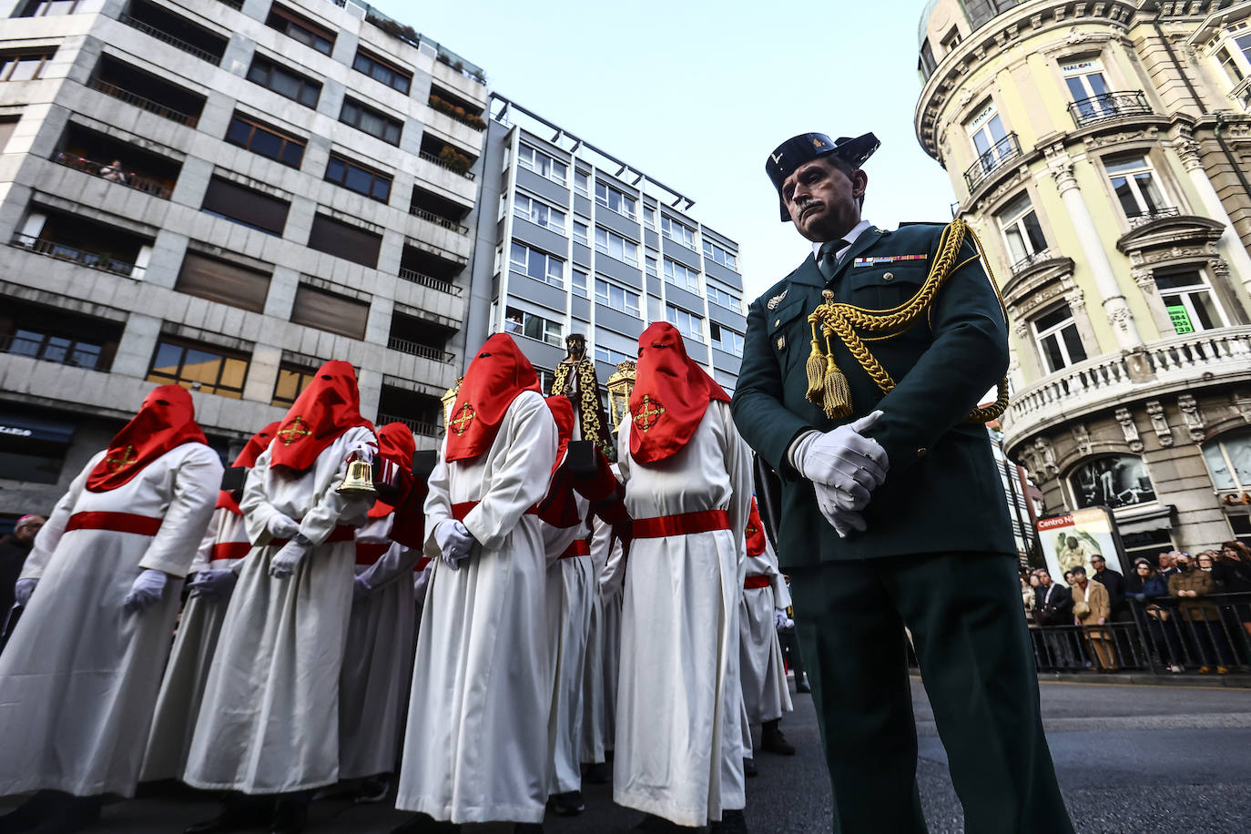 Una multitud en la procesión de la libertad