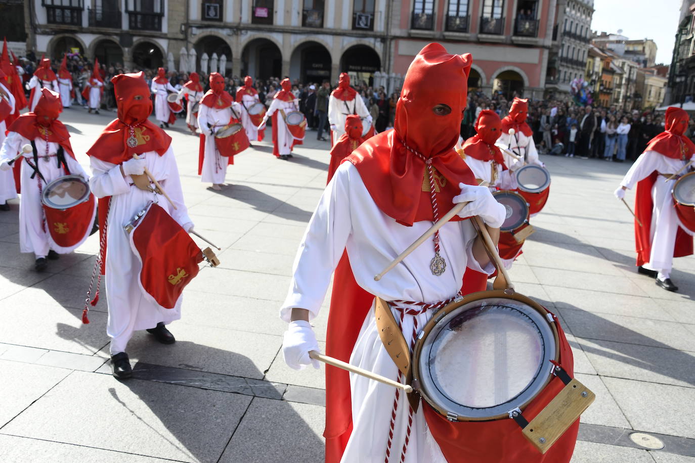Devoción en Avilés por el Santo Entierro