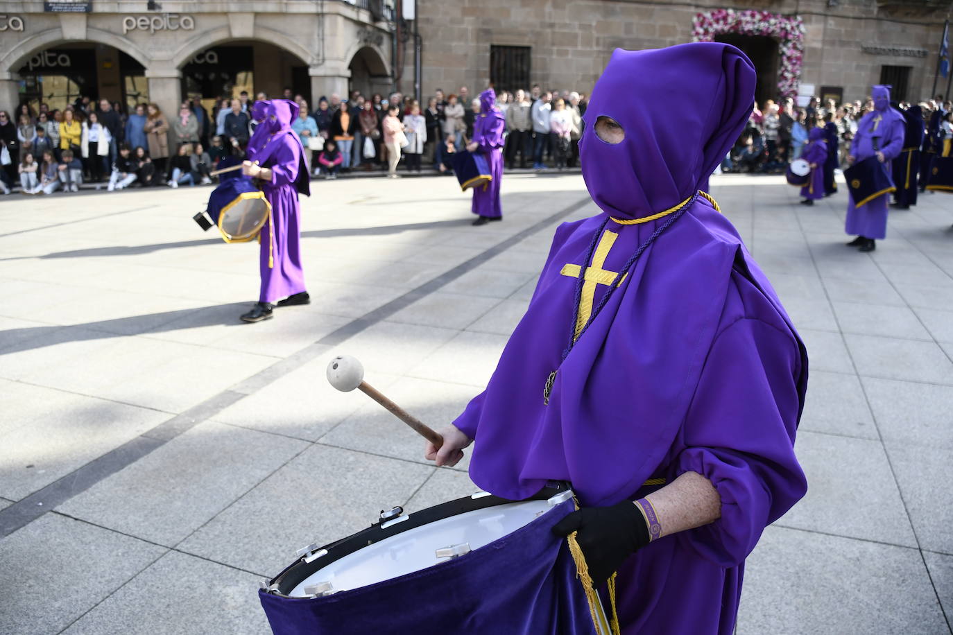 Devoción en Avilés por el Santo Entierro