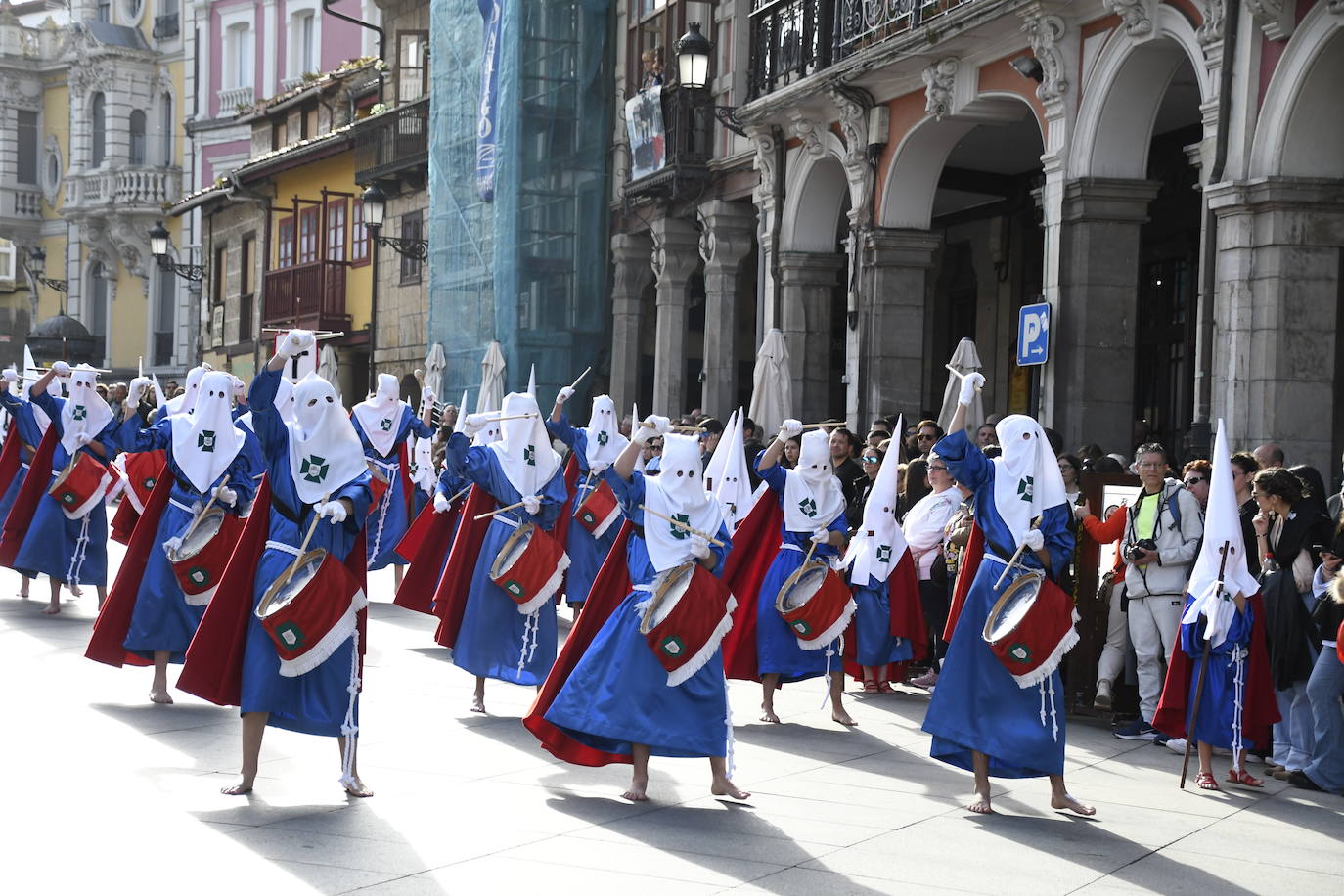 Devoción en Avilés por el Santo Entierro