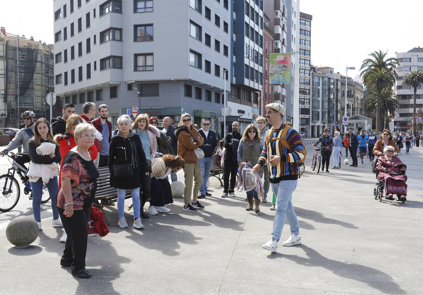 Calor y lleno total en Asturias en el Sábado Santo
