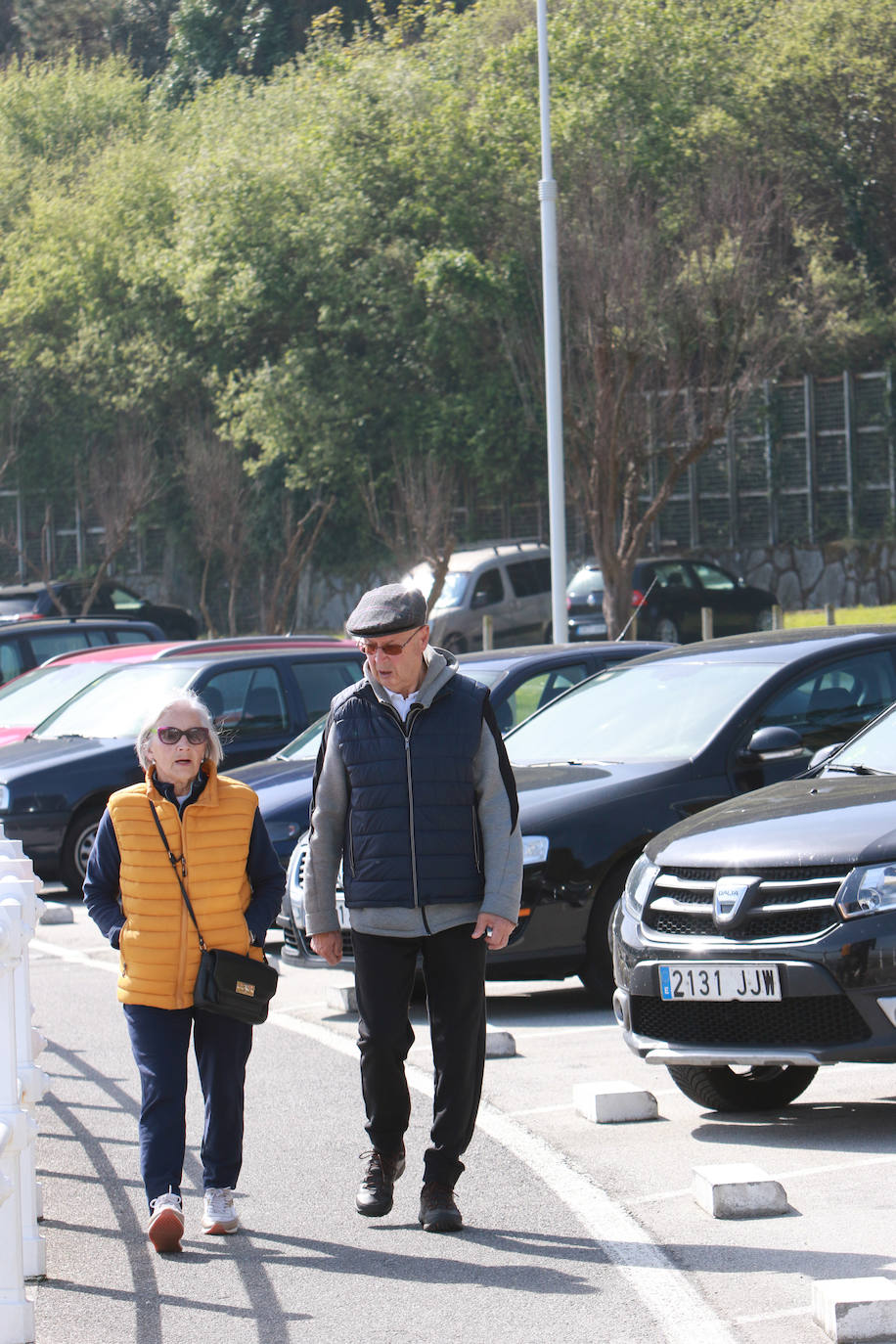 Calor y lleno total en Asturias en el Sábado Santo