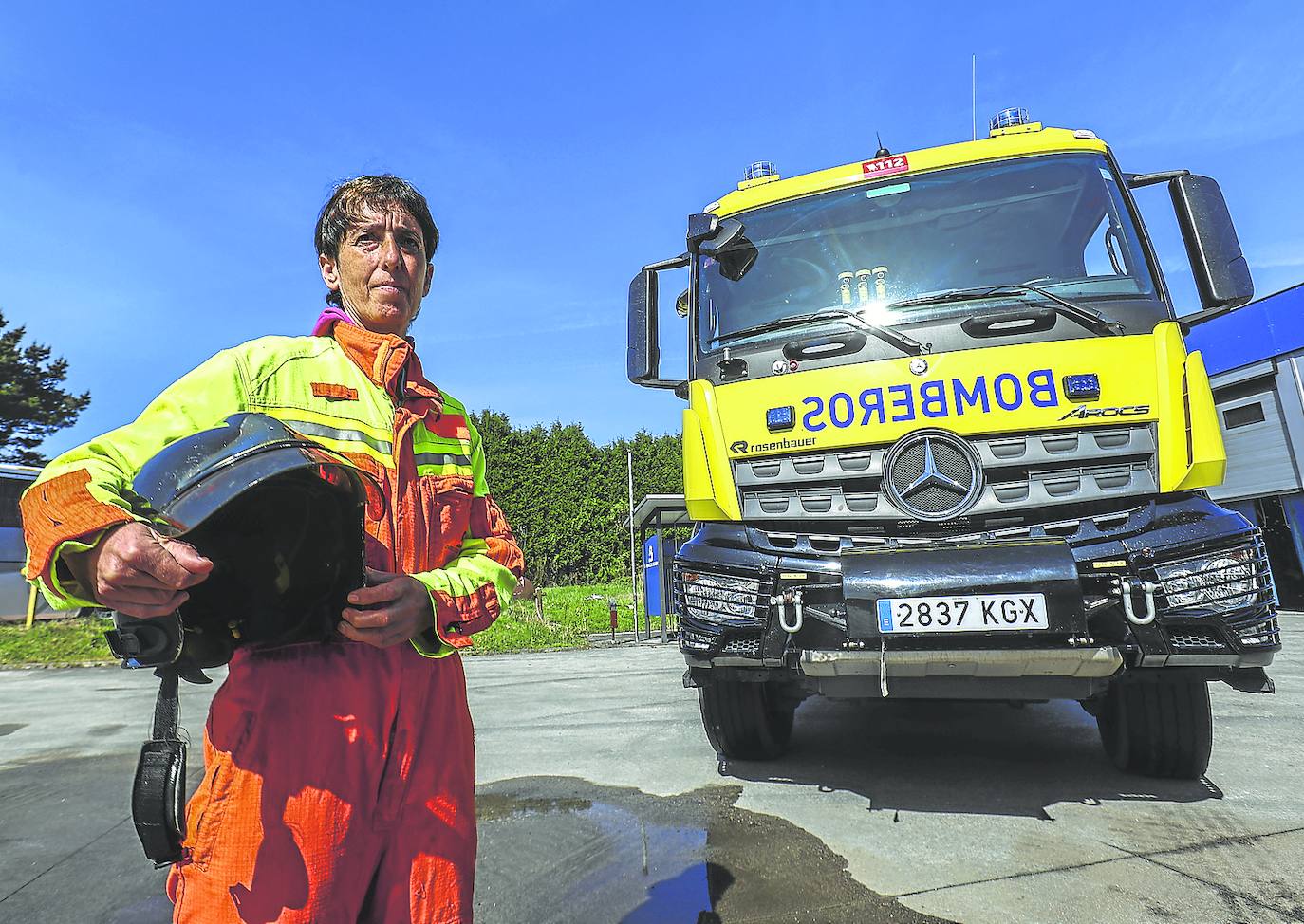 Bomberos. Natividad Canto, en La Morgal. pablo nosti