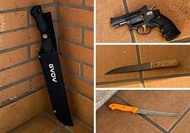 Una patrulla de la Policía Nacional traslada a los detenidos al Palacio de Justicia.