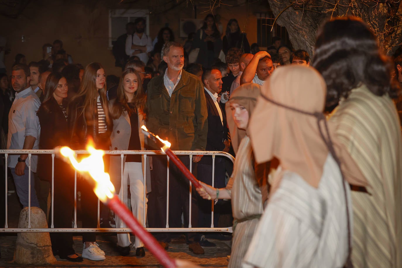 Los Reyes visitan la Pasión de Cristo de Chinchón