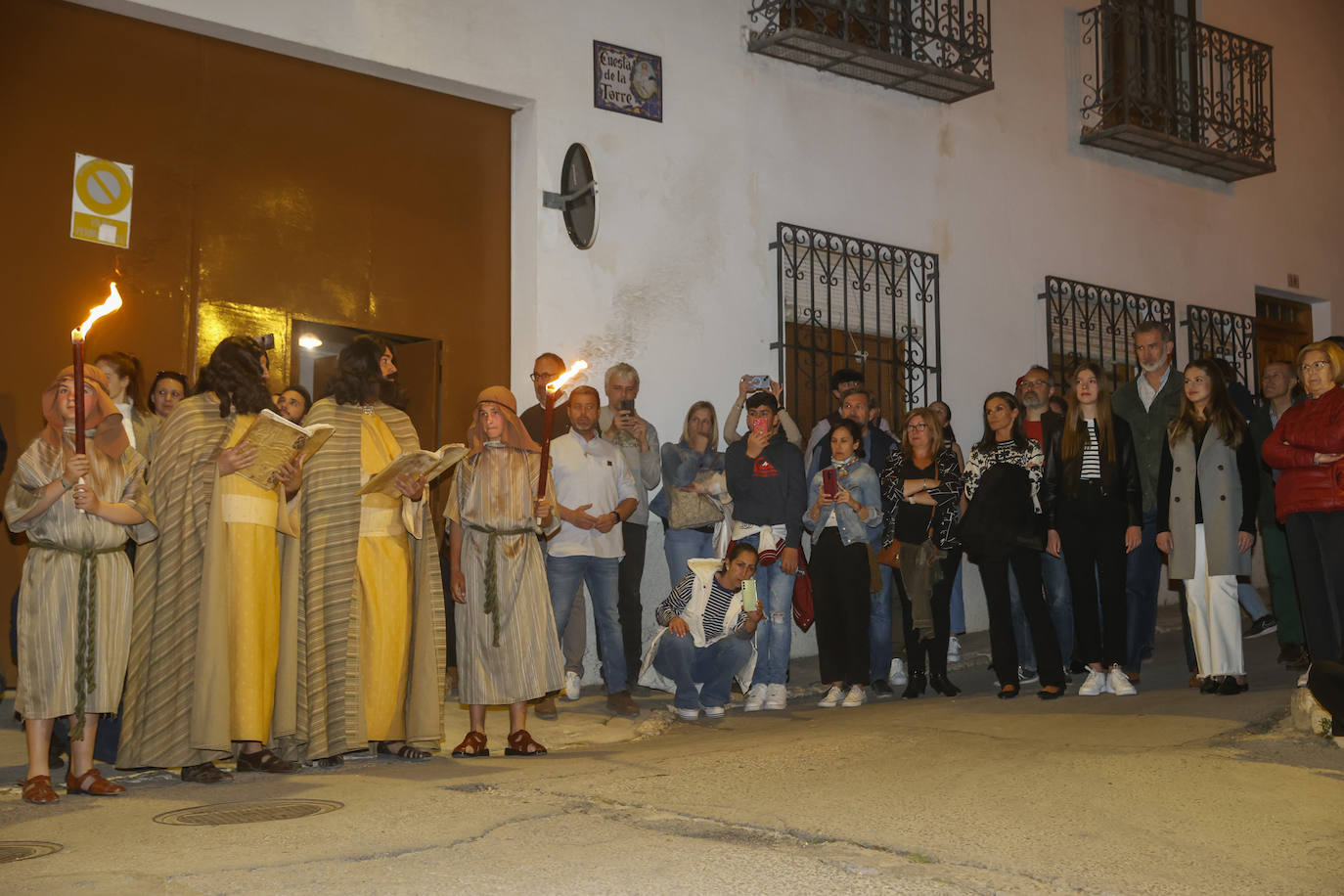 Los Reyes visitan la Pasión de Cristo de Chinchón