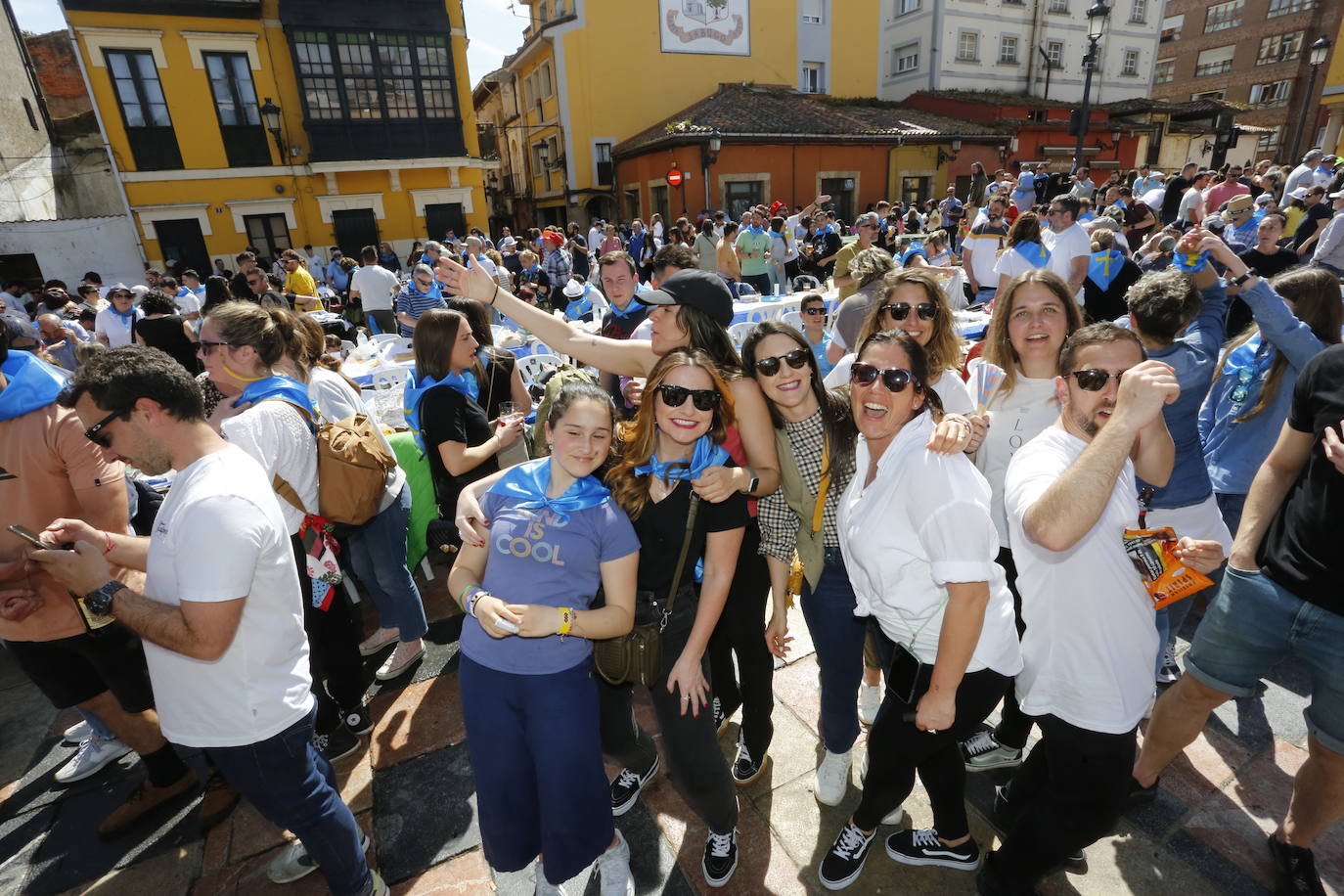 Avilés disfruta de la Comida en la Calle por todo lo alto