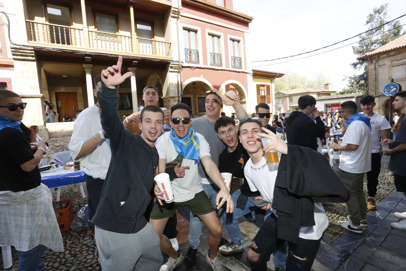 Avilés disfruta de la Comida en la Calle por todo lo alto