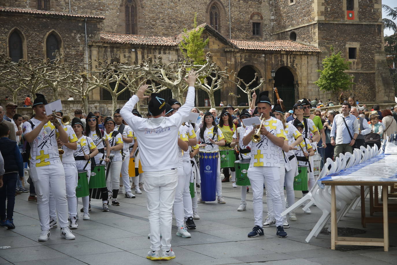 Avilés disfruta de la Comida en la Calle por todo lo alto