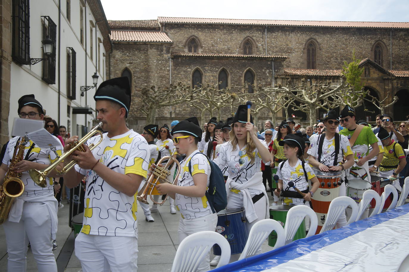 Avilés disfruta de la Comida en la Calle por todo lo alto