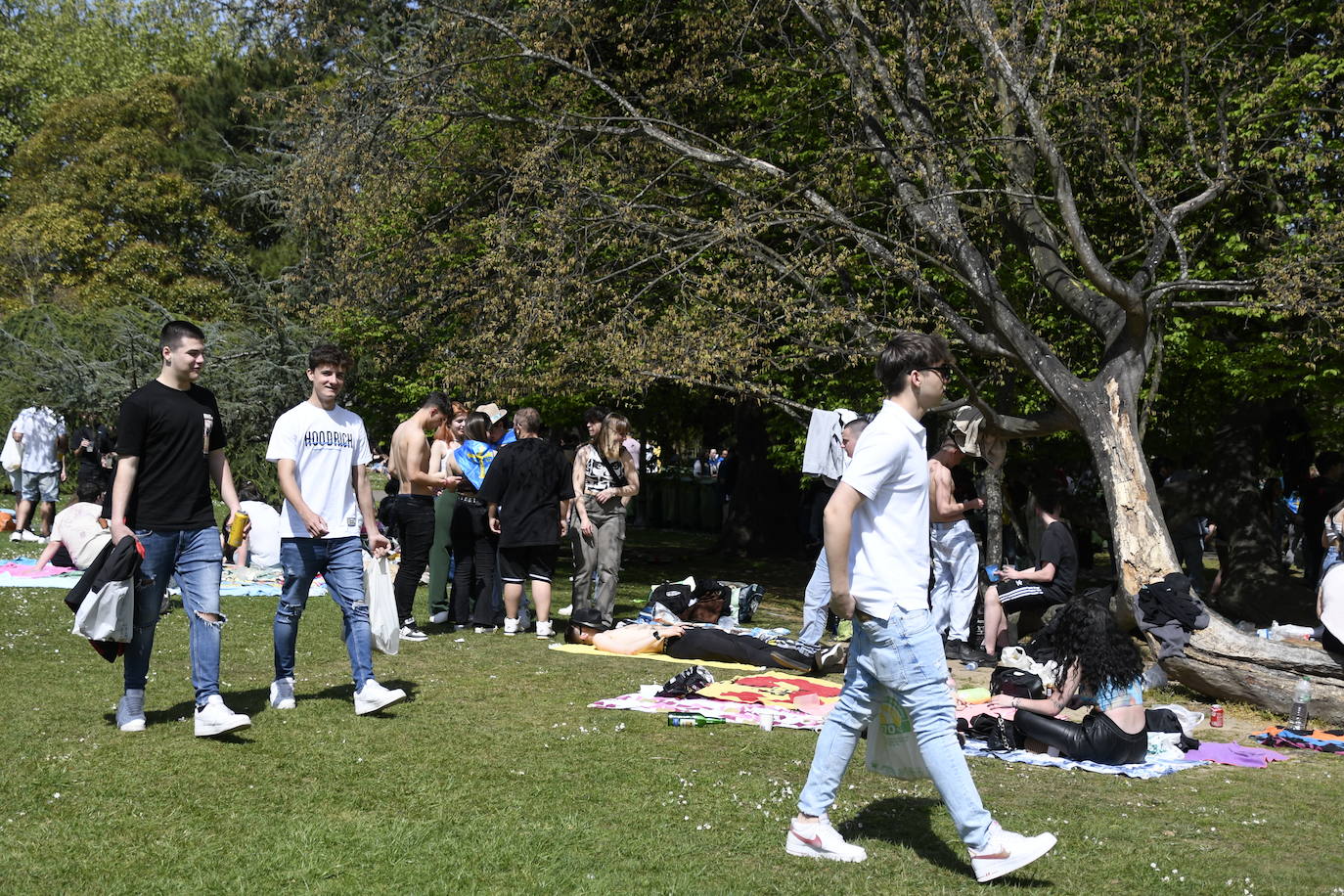 Avilés disfruta de la Comida en la Calle por todo lo alto