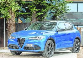 Los Alfa Romeo Giulia y Stelvio vienen con un nuevo 'look' actualizado que refuerza su iimagen deportiva