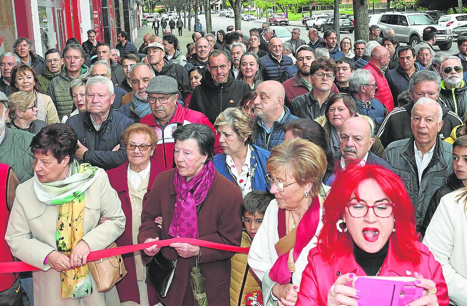 Hubo una gran expectación en el homenaje a Cundi. damián arienza