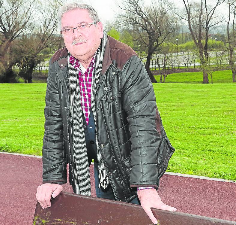 Iván Suárez, en el parque fluvial, en su etapa delíder vecinal. a. Flórez