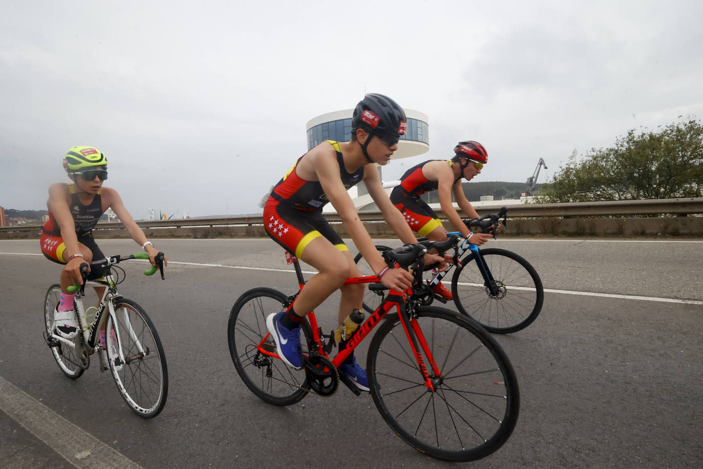 La contrarreloj de talentos da el pistoletazo de salida al Duatlón de Avilés