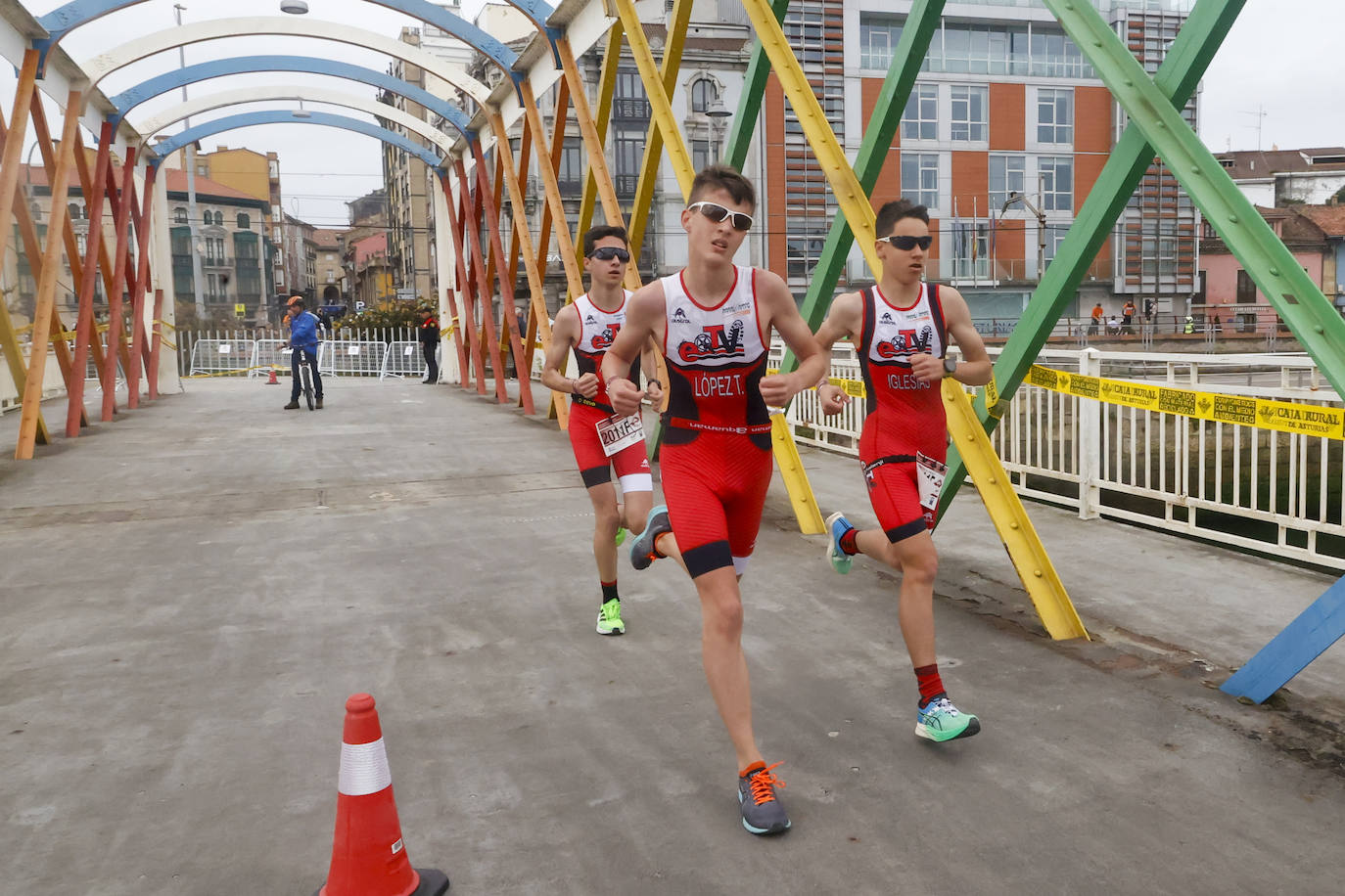 La contrarreloj de talentos da el pistoletazo de salida al Duatlón de Avilés