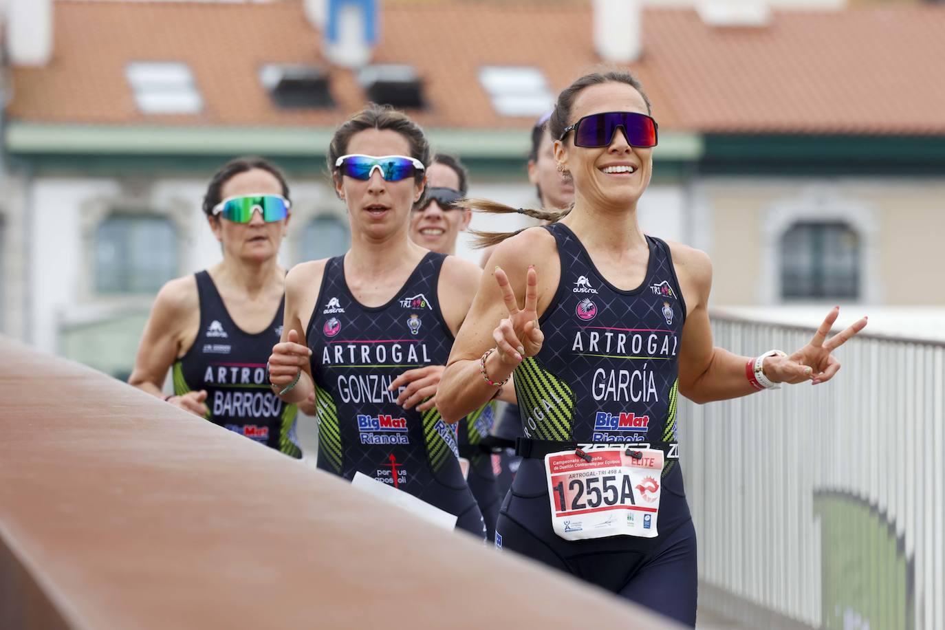 Avilés corona a sus primeros campeones de España en duatlón