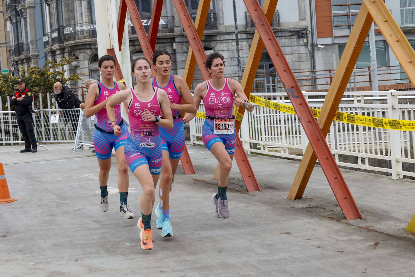 Avilés corona a sus primeros campeones de España en duatlón