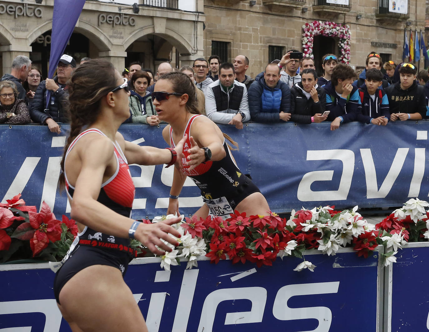 Las pruebas de relevos ponen el colofón al Duatlón de Avilés