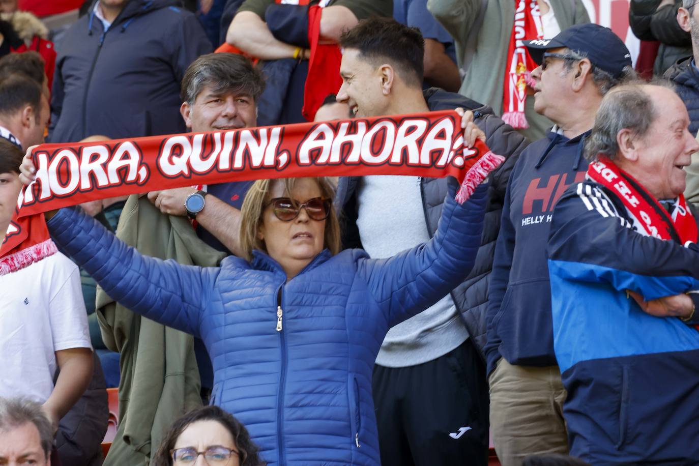 ¿Estuviste en el Sporting - Alavés? ¡Búscate en las fotos!