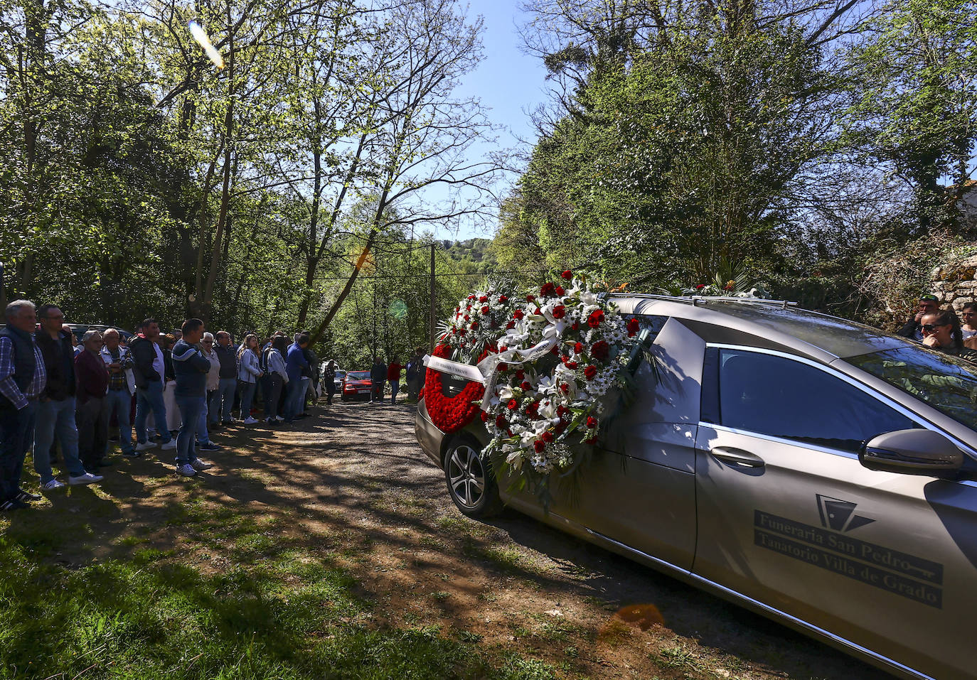 Emotivo adiós a Julio y Javi, dos «campeones» en la carretera y en la vida