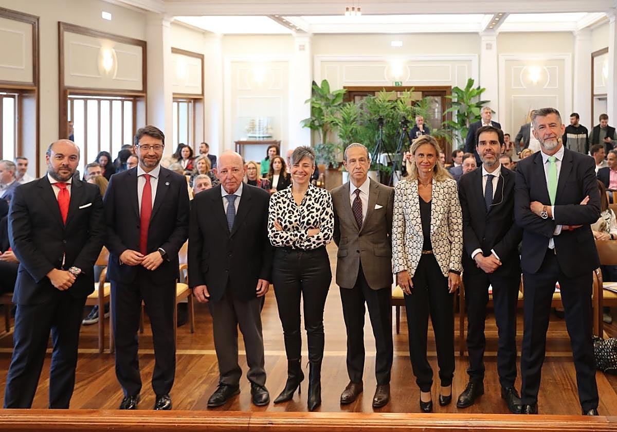Juan Manuel Ballesteros, Enrique Fernández, José María González, Cristina Tuero, José Juan Pérez-Tabernero, Isabel Puig, Raúl Mínguez y José Antonio Castro.