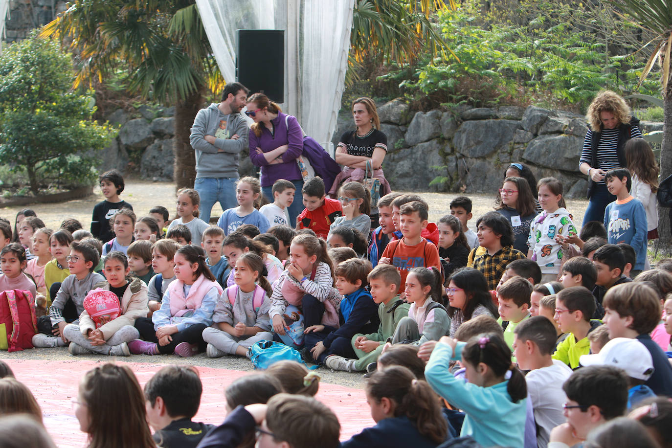 El Botánico cumple veinte años rodeado de escolares gijoneses