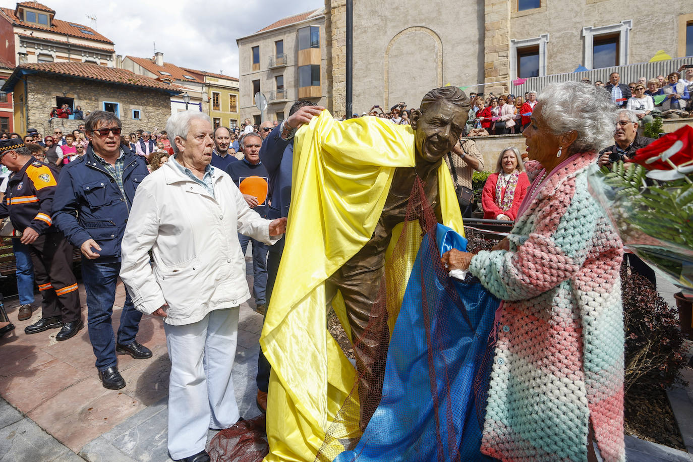 Cimavilla vibra en su homenaje a Rambal