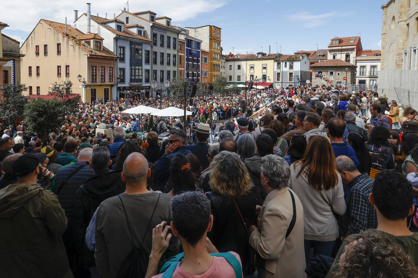 Cimavilla vibra en su homenaje a Rambal