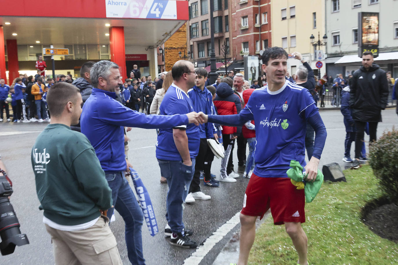 La eufórica celebración del ascenso del Covadonga