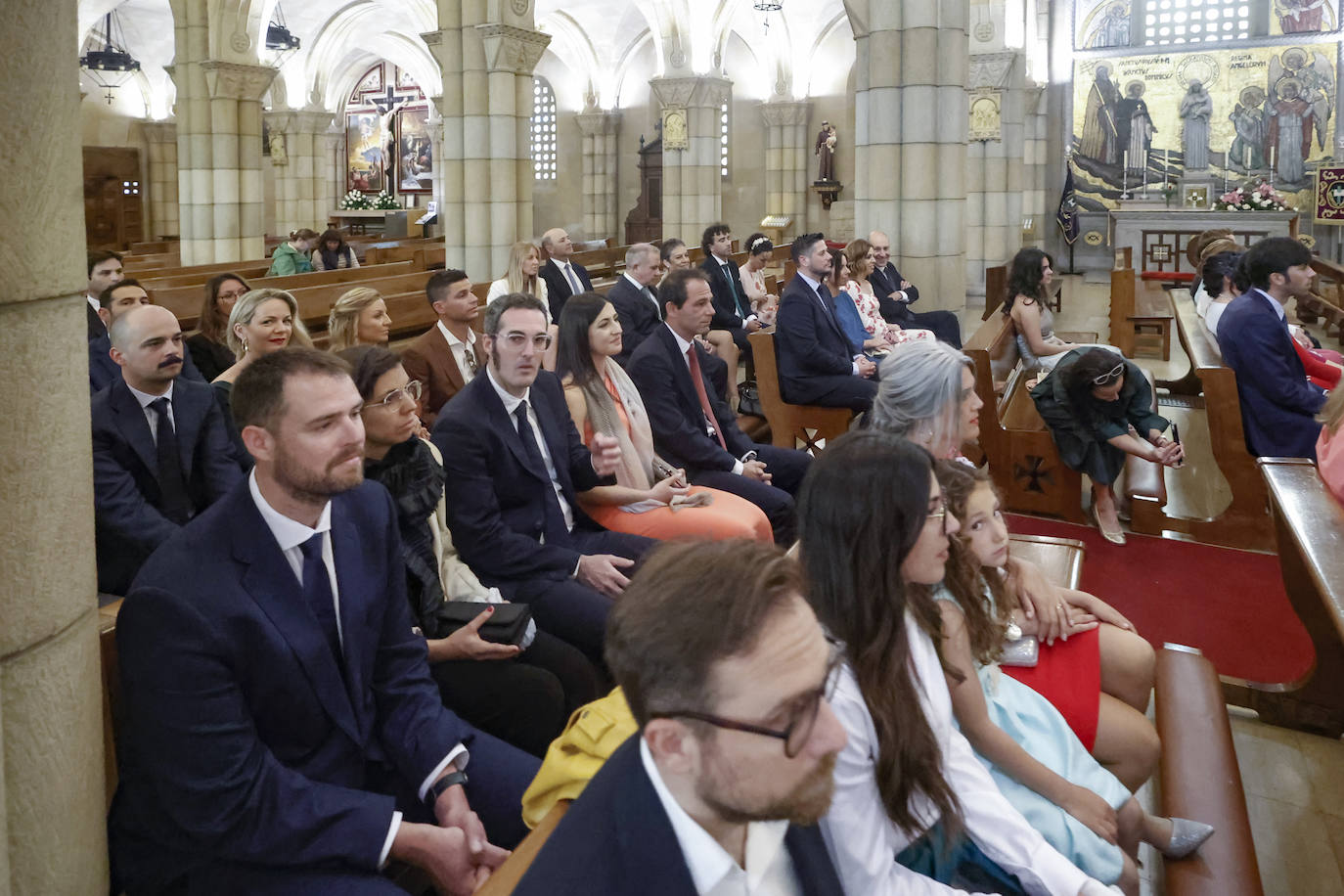 Ángela Pumariega sella su amor en San Pedro