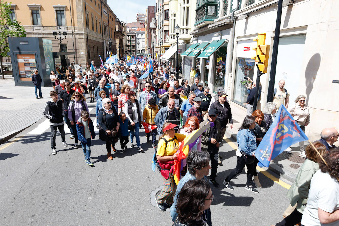 Clamor en Gijón por «trabajo digno, derechos y subida salarial»