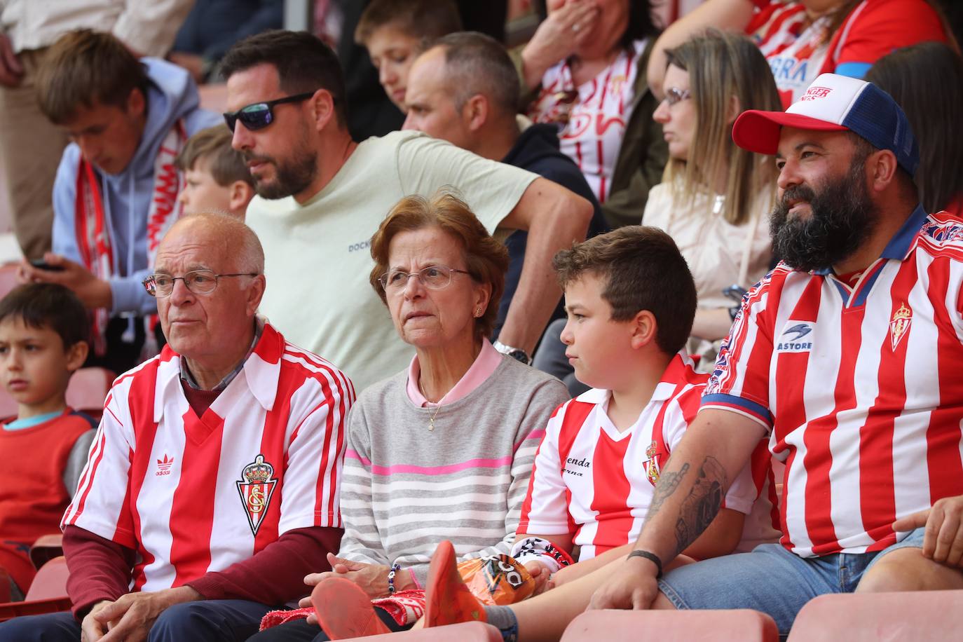 ¿Estuviste en el Sporting - Lugo? ¡Búscate en las fotos!