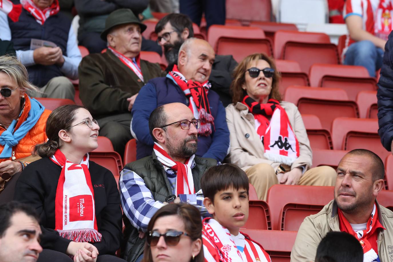 ¿Estuviste en el Sporting - Lugo? ¡Búscate en las fotos!