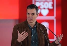 El presidente del Gobierno, Pedro Sánchez, durante su última visita a Asturias, en un acto de la FSA en el recinto ferial Luis Adaro de Gijón.