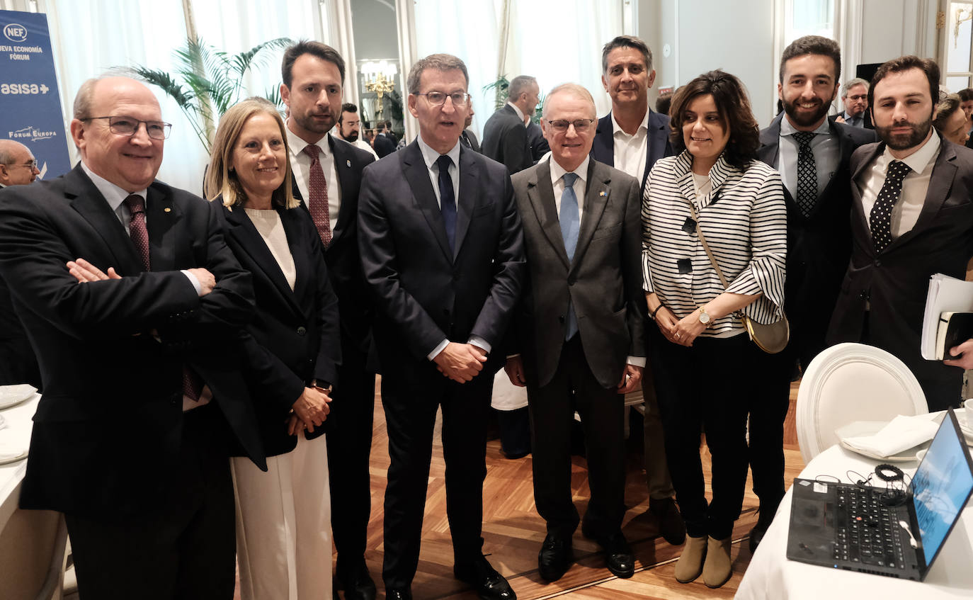 Diego Canga asiste a un desayuno informativo junto a Feijóo en Madrid