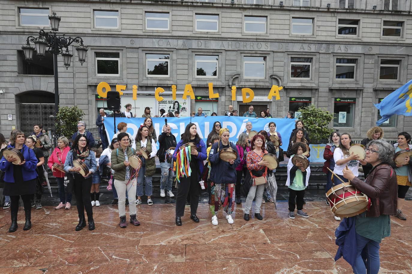 Multitudinaria manifestación en Oviedo por la &#039;oficialidá&#039; del asturiano