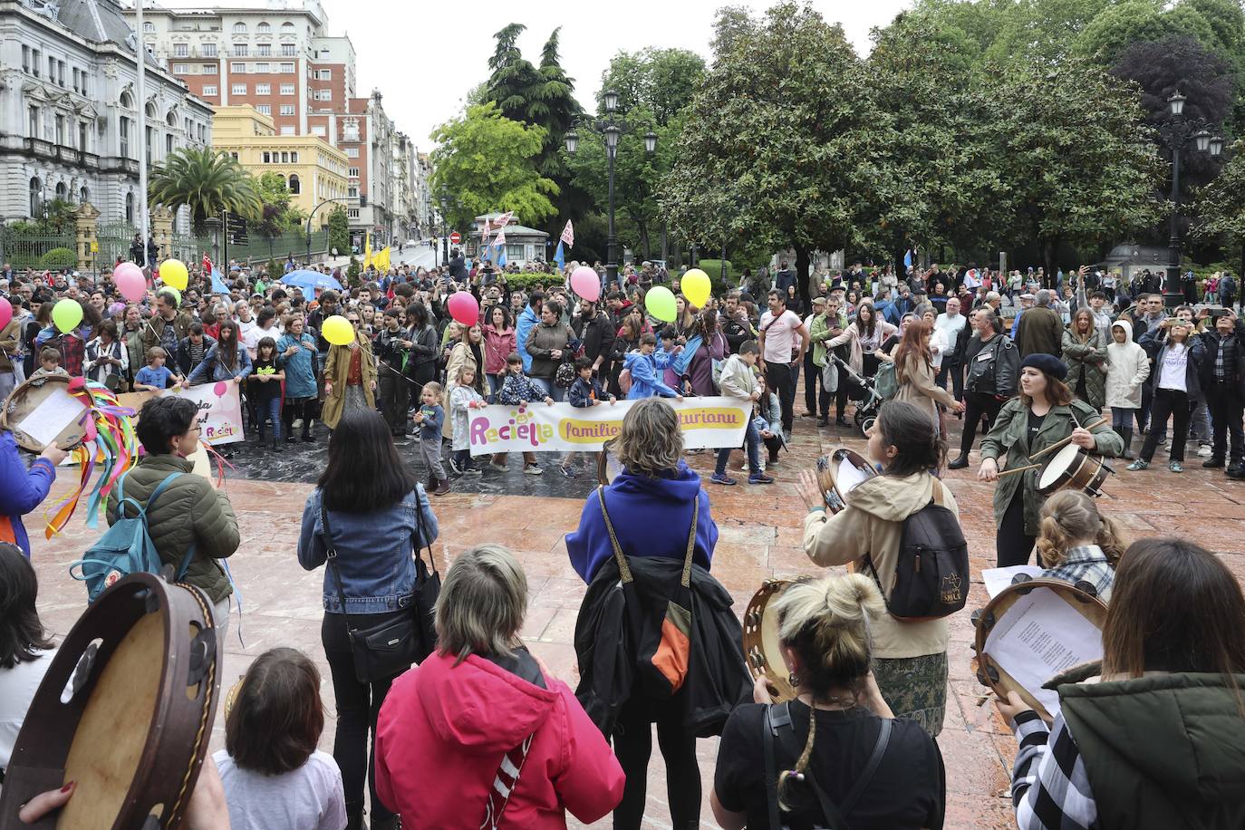 Multitudinaria manifestación en Oviedo por la &#039;oficialidá&#039; del asturiano