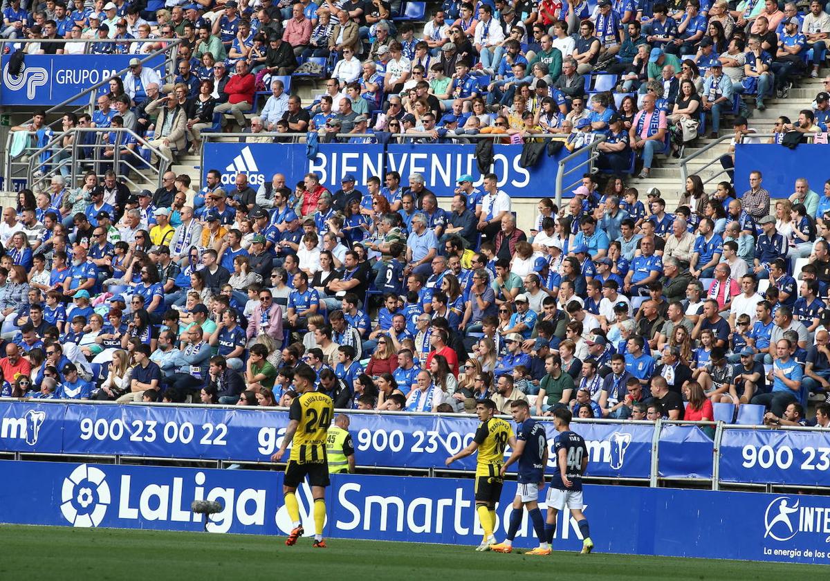 ¿Estuviste en el Oviedo - Zaragoza? ¡Búscate entre las imágenes!