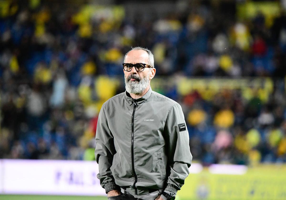 Álvaro Cervera en el partido de Liga de Segunda División entre Las Palmas y el Real Oviedo.