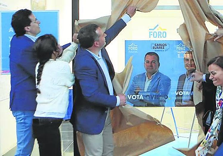 Foro. Carlos Suárez, en la nueva sede de Foro Oviedo. mario rojas