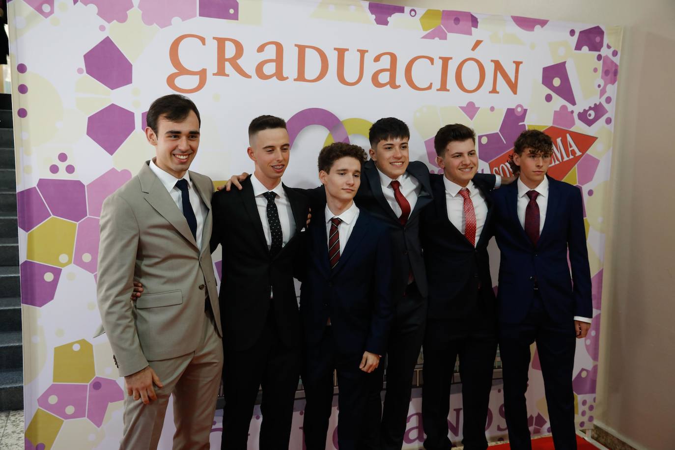 Las graduaciones despiden el curso en Gijón