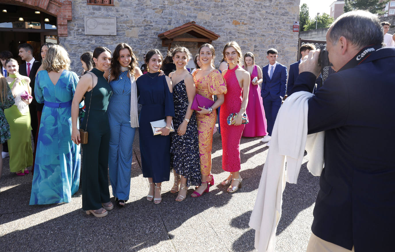 Las graduaciones despiden el curso en Gijón