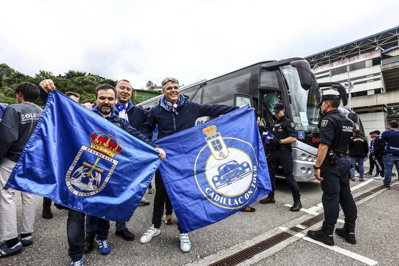 Así despidió la afición del Real Oviedo a los jugadores