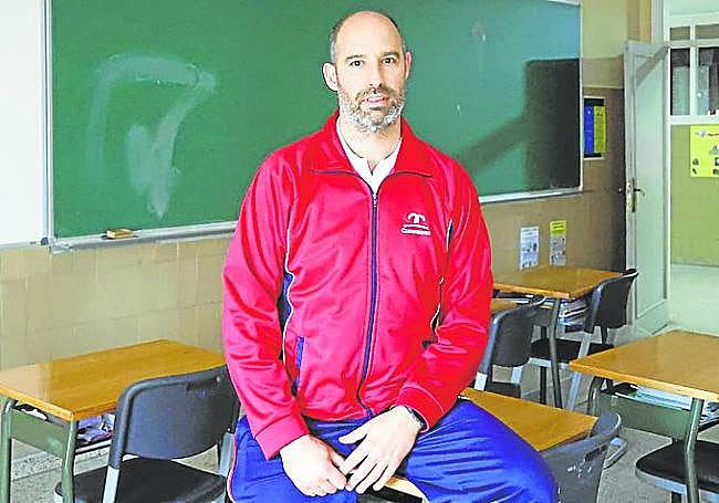 Pablo del Valle Profesor en el colegio Corazón de María de Gijón (concertado)
