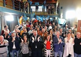 Barbón, ayer, en el mitin en Cangas del Narcea.