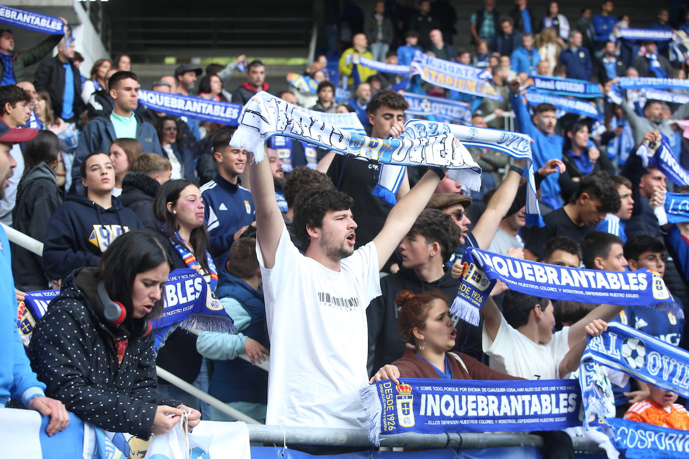 ¿Estuviste en el Tartiere? ¡Búscate en las fotos del último partido del Oviedo en casa!